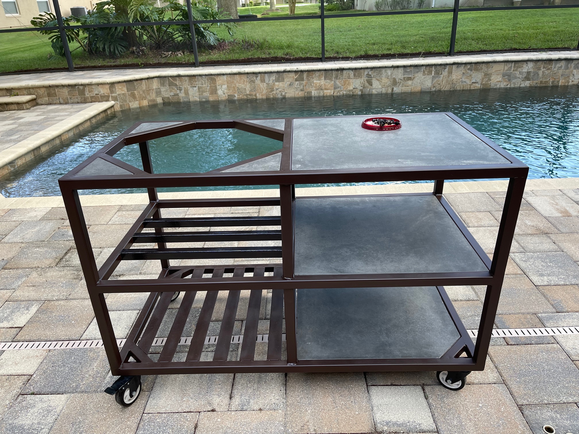 Image: http://www.lewis.org/~jlewis/BGEtable/table-done.jpg